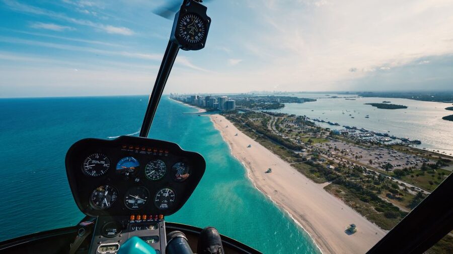 Miami: 30-Minute Helicopter Tour - Beach, Downtown & Islands - South Beach and the Skyline Arc: Downtown Meets the Beach