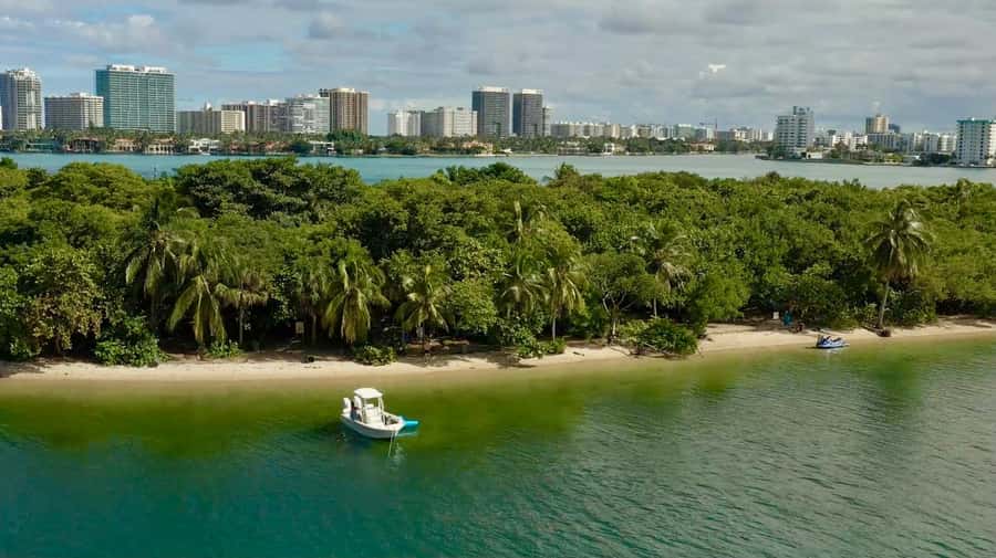Miami: 4-Hour Island Hopping Boat Trip with Water Toys - Key highlights I’d plan around