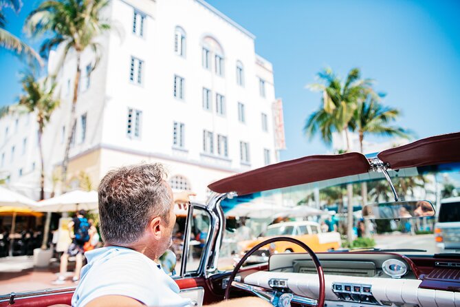 Miami 4H Private Classic Car Tour! - Northbound growth: from the river start to Brickell’s financial skyline