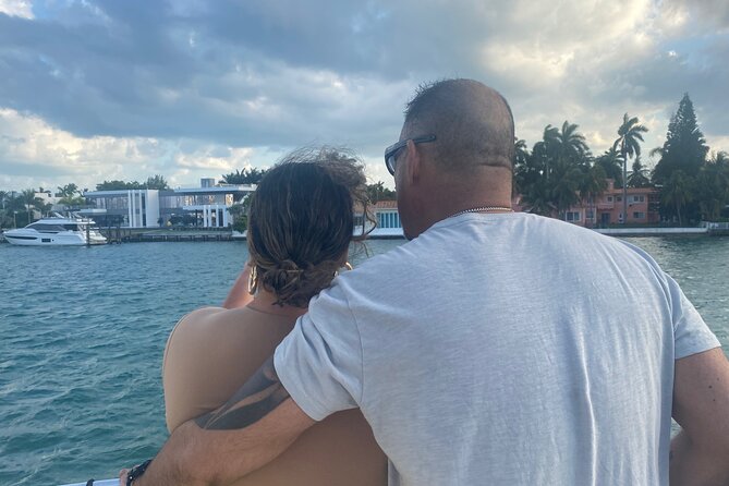 Miami 75 Min Boat Tour Biscayne Bay and Celebrity Homes Island - Quick hits before you go