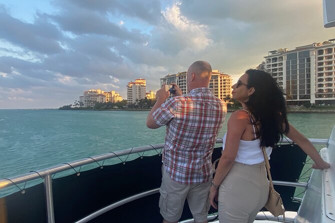 Miami 75 Min Boat Tour Biscayne Bay and Celebrity Homes Island - Miami Beach skyline and Brickell from the water