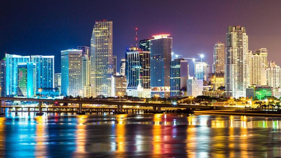 Miami Audioguide - TravelMate app for your smartphone - Miami in Your Pocket: Starting Immediately, Without Paper Tickets