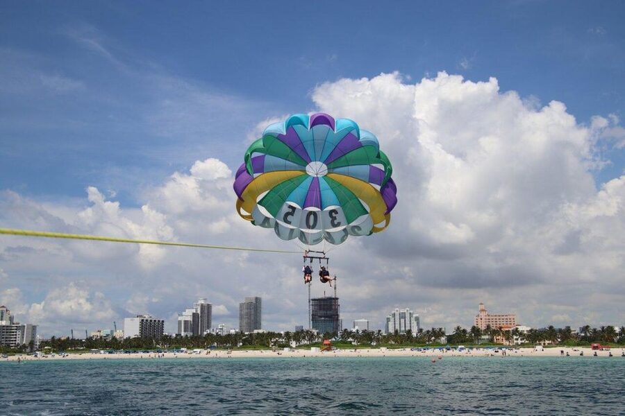Miami Beach: Parasailing Boat Tour in South Beach - Views at 350 Feet: Skyline, Beaches, and Wildlife Chances