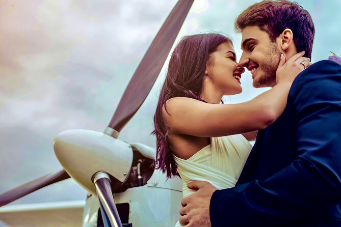 Miami Beach: Private Romantic Luxury Airplane Tour With Champagne - The big appeal: a romantic private flight with clear narration