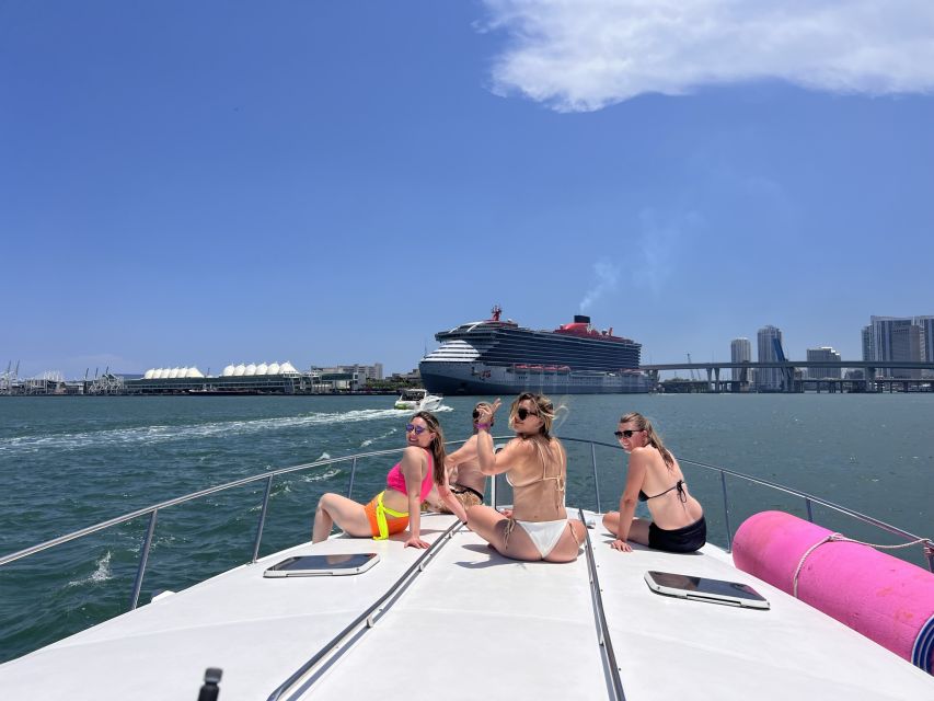 Miami Beach: Private Yacht Rental with Captain - Key things that make this yacht rental worth your attention