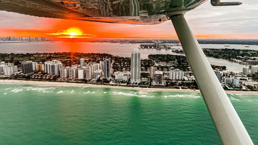 Miami Beach: Romantic Sunset Flight with Champagne - The quick guided stops around Miami: what they add (and what to expect)