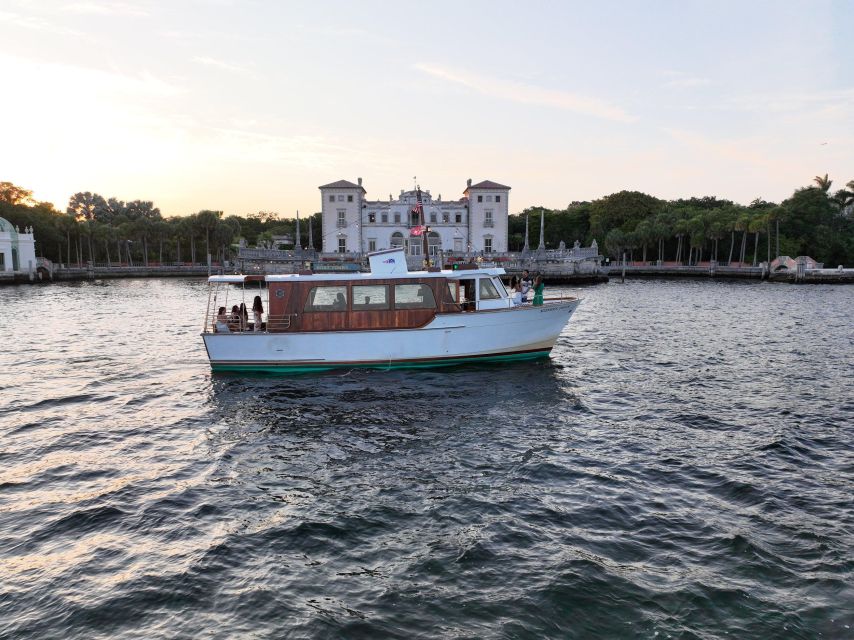 Miami Beach: Vizcaya Sunset Cruise Includes Food and Drink - Key points before you go