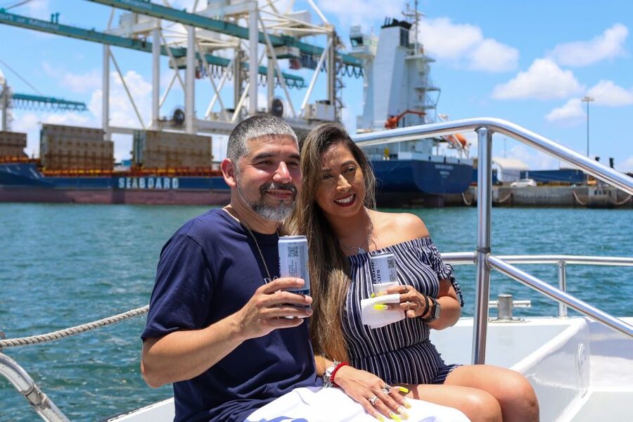 Miami: Biscayne Bay Celebrity Homes Sightseeing Cruise - Onboard Comfort: Drinks, Snacks, Restrooms, and Weather
