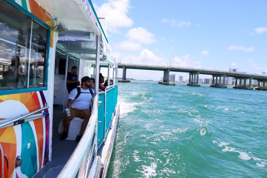 Miami: Biscayne Bay Celebrity Homes Sightseeing Cruise - Who This Cruise Suits Best