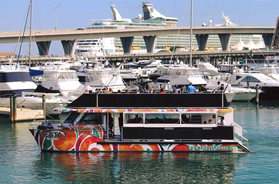 Miami: Biscayne Bay Celebrity Homes Sightseeing Cruise - The 90-Minute Route: Islands, South Beach, Fisher Island, Then the Port
