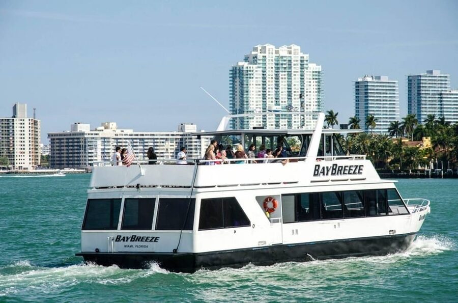 Miami: Biscayne Bay Millionaire's Homes Sightseeing Cruise - Key things you’ll notice right away