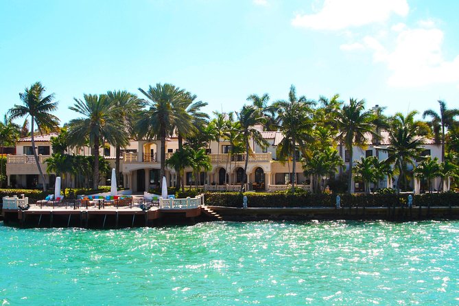 Miami Biscayne Bay rich and famous Sightseeing Boat Tour - Who should book this cruise, and who might want a quieter option