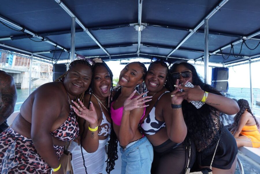 Miami: Boat Party with Live DJ, Unlimited Drinks, and Food - Unlimited open bar: what you can drink and how to pace it