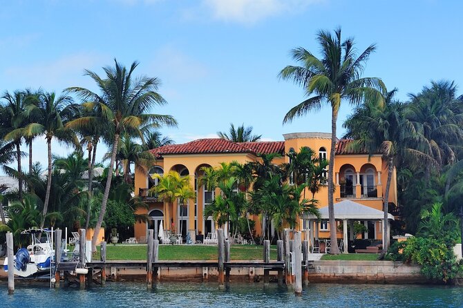 Miami Boat Tour - Celebrity Homes & Millionaire Mansions - Price and value: $27.99 for 90 minutes of water access