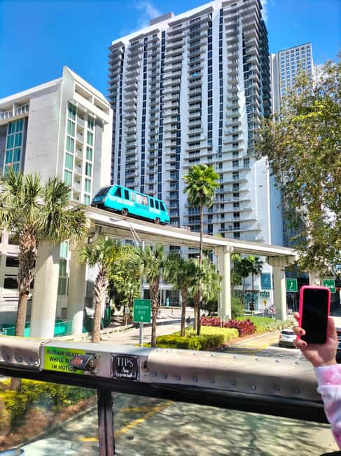 Miami : Bus, Boat & Walking Tour the Ultimate City Discovery - Star Island by Bus: Seeing Celebrity Homes Up Close