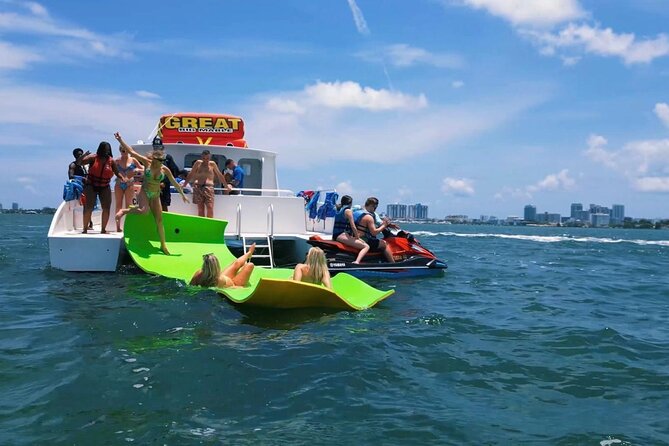 Miami Catamaran & Watersports: Jet Ski, Banana Boat & Drinks - Meeting point and finding the right boat: the Pier 1 detail you shouldn’t ignore