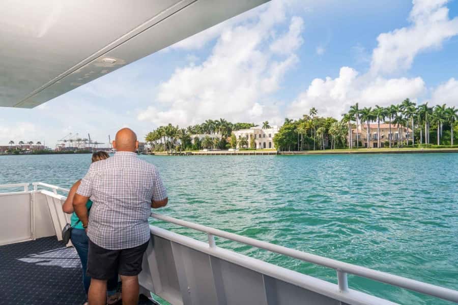Miami: Celebrity Homes Boat Tour with Guide - The narrated loop: what you’ll actually see from each area