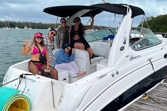 Miami Day or Night /Celebration - Hibiscus, Venetian, Star, and Sunset Islands: The Photo-Stop Circuit