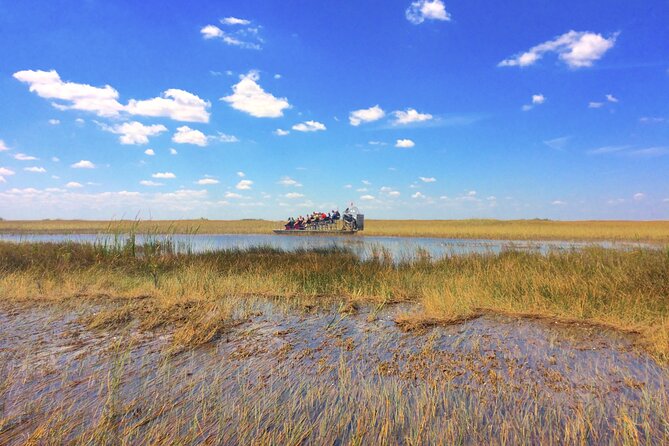 Miami: Everglades Airboat incl. Group Photo - Pickup and bus time: the part you must plan for