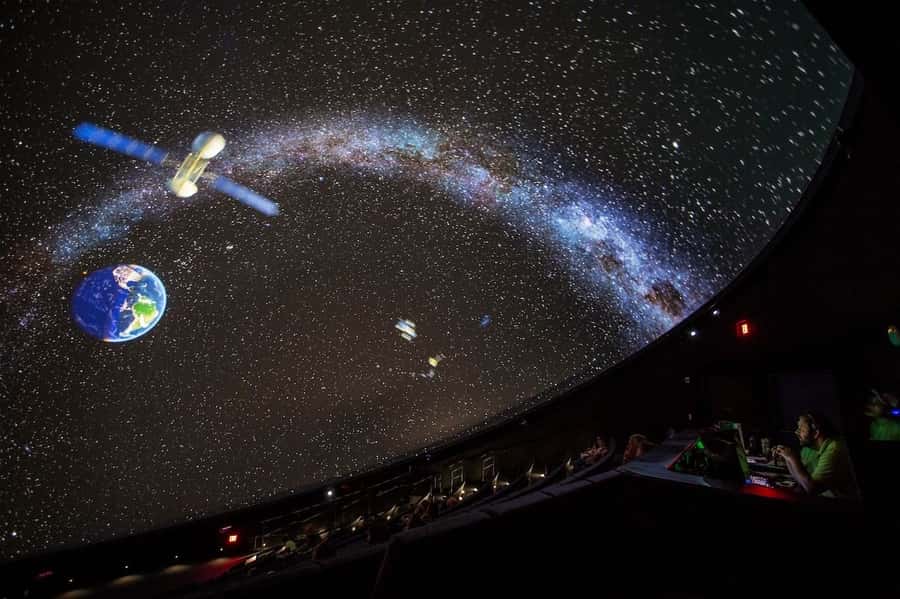 Miami: Frost Museum of Science and Planetarium Entry Ticket - The 30-foot Yutyrannus Huali: dinosaur scale you can’t fake