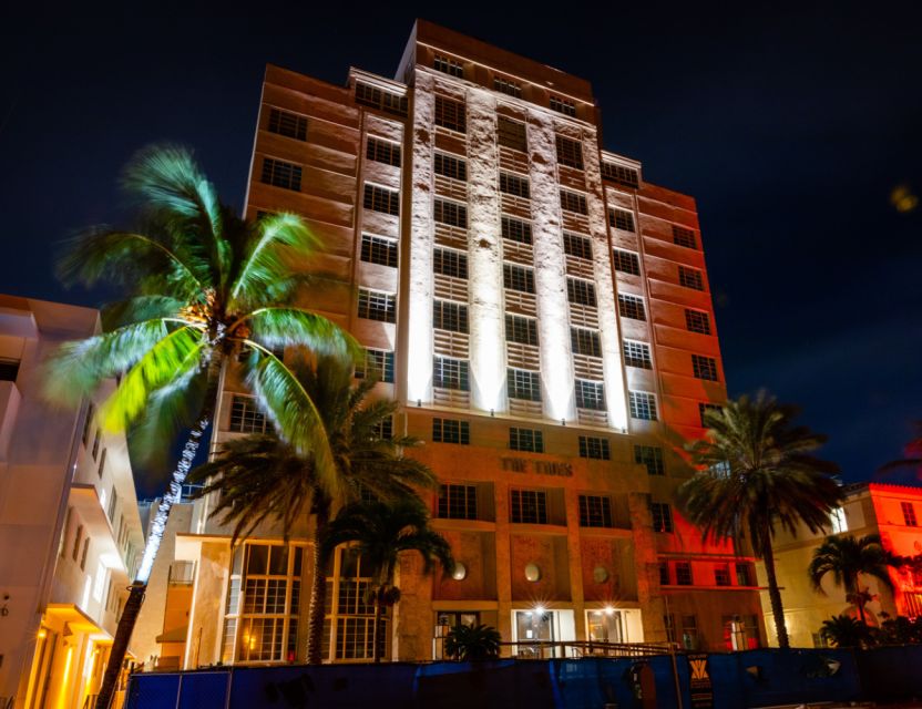 Miami: Ghosts, Boos and Booze Haunted Pub Crawl - Miami Ghosts Meet Happy Hour: what this 2-hour crawl feels like