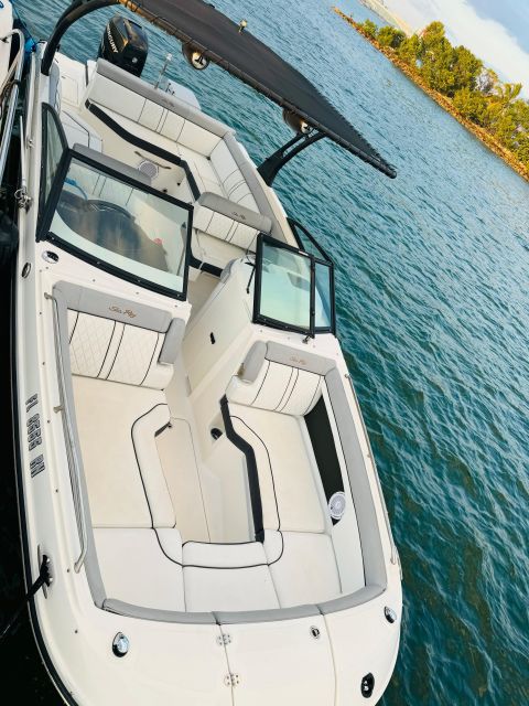 Miami: Guided Boat Tour with Champagne - Price and logistics: the math that helps you decide