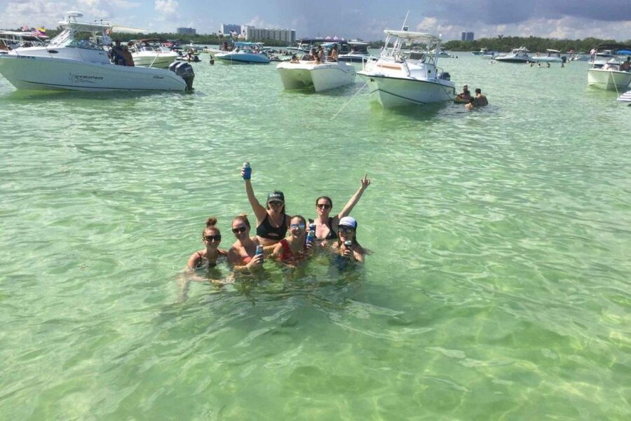 Miami: Guided Boat Tour with Champagne - What to bring so the trip stays carefree
