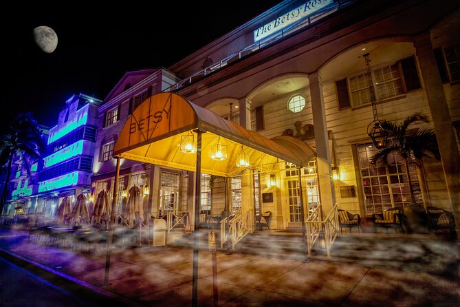 Miami Haunts of South Beach Ghost Tour - Guides, Group Size, and the Pace You’ll Feel