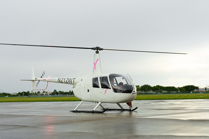Miami Helicopter Tour Hard Rock and Beach - Haulover Inlet, Sandbar, and Nude Beach: The Most Specific Aerial Stop