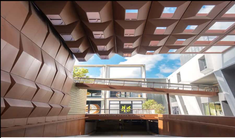 Miami: HIDDEN WORLD OF MIAMI DESIGN DISTRICT - Why the Miami Design District feels different from a typical stroll