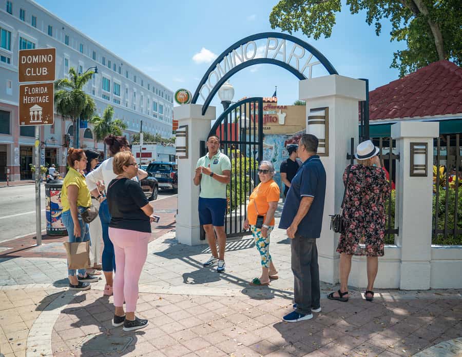 Miami: highlights Walking & Sightseeing tour - Key highlights you’ll actually feel on this tour