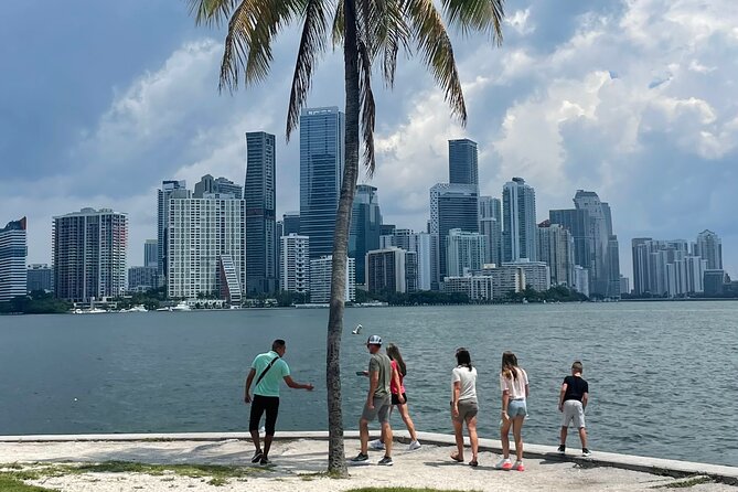 Miami in 3.5 Hours: Sightseeing, Traditions & Photography Tour - Wynwood Walls: street art walking with photo focus