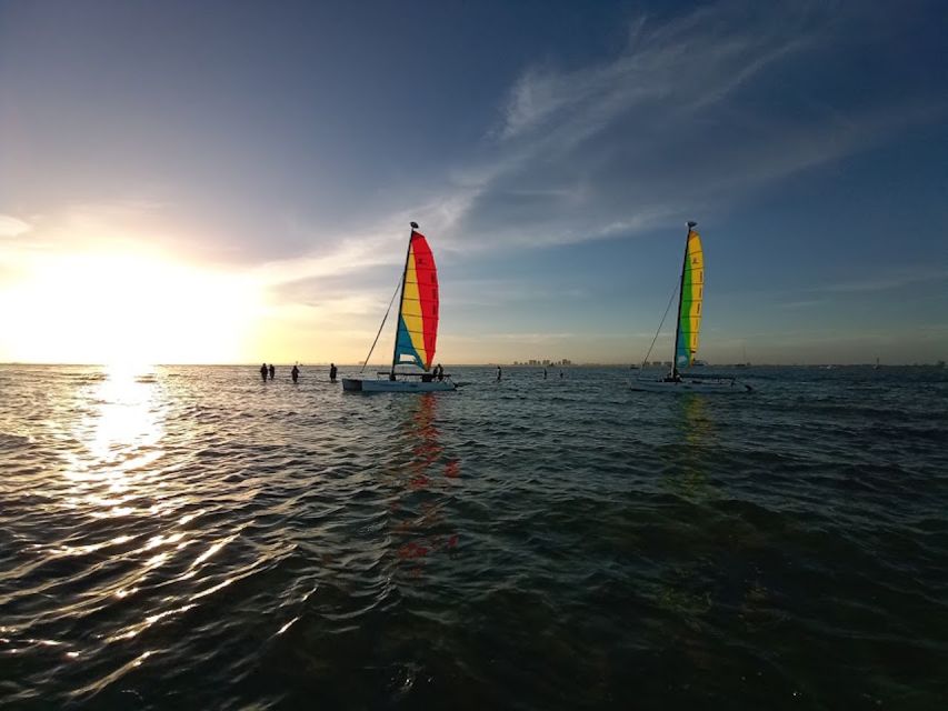 Miami: Intimate Sailing in Biscayne Bay w/ Food and Drinks - Exploring sandbars and islets in Biscayne Bay waters