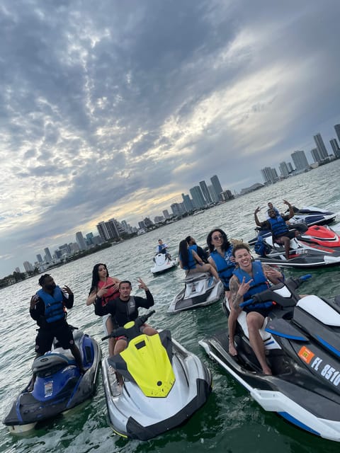Miami: Jet Ski Adventure with Complimentary Speed Boat Ride - Language, Group Size, and How the Day Feels