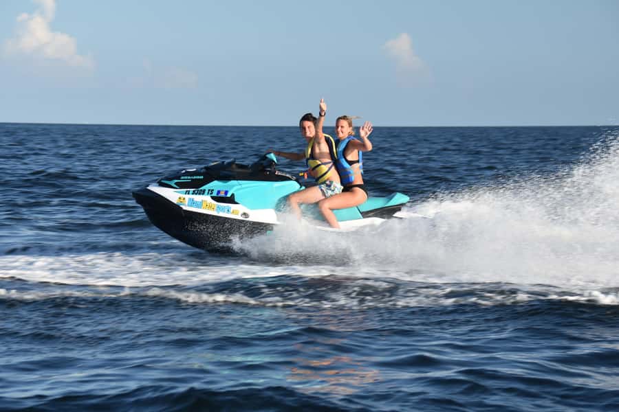 Miami: Jet Ski and SpeedBoat - Pier 9 check-in at Dinner Key Marina: find the spot fast