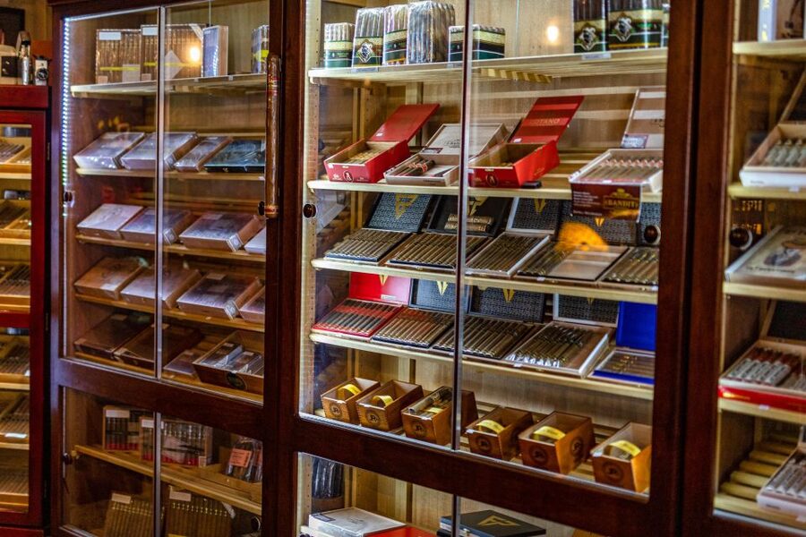 Miami: Little Havana Wow Walking Tour - Small Group Size - Meeting point at 1600 SW 8th St: start on time and save your energy