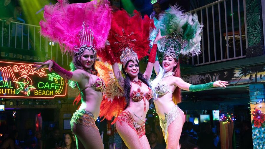 Miami: Mango's Tropical Cafe Dinner & Show - Who Should Book Mango’s Dinner Show (and Who Might Skip It)