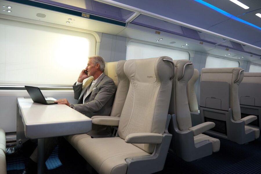 Miami or Ft Lauderdale: Train Transfer to Orlando Airport - Arriving at Orlando Airport: The Convenience Payoff