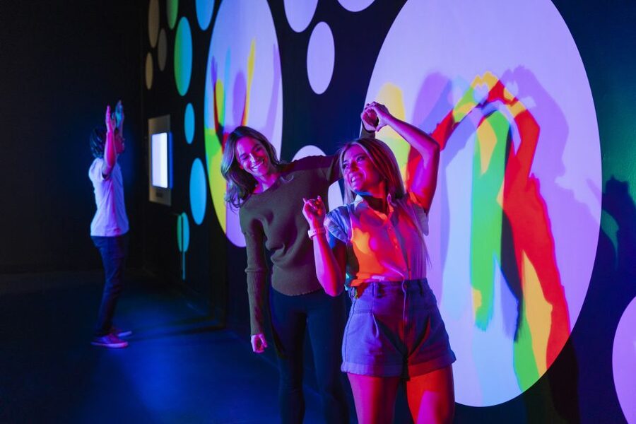 Miami: Paradox Museum Entry Ticket - Paradox Experience: pose, dance, jump, and make the camera work