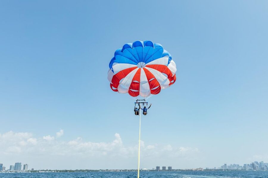 Miami: Parasailing Experience in Biscayne Bay - Price and the check-in fees that can change your total