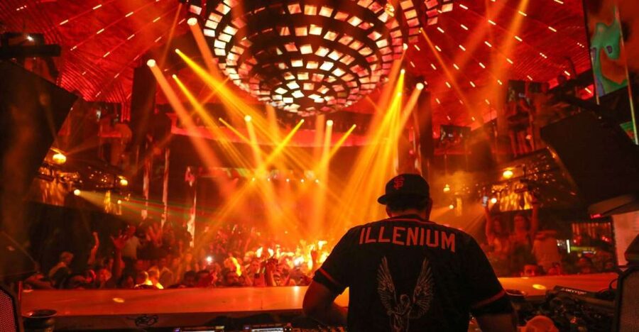 Miami: Party Bus, Club Entry, and Open Bar Night Experience - Main club entry with VIP priority: the speed boost and the hard rules