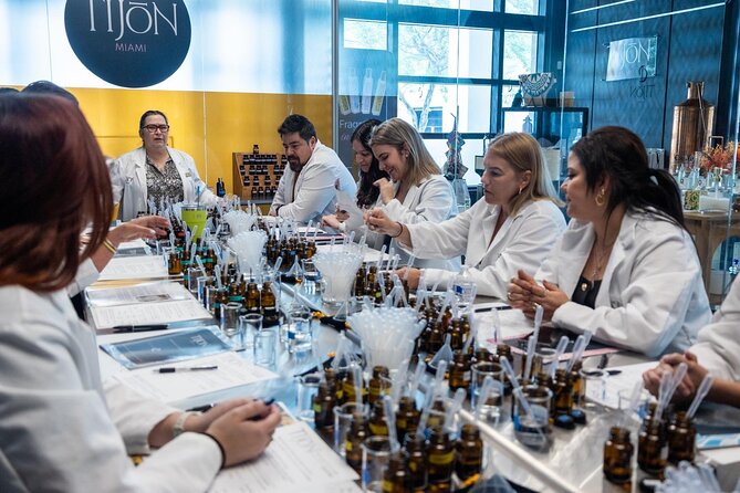 Miami Perfume Making Experience: Express 45 Minutes - Bottling your winner: the 55ml signature bottle