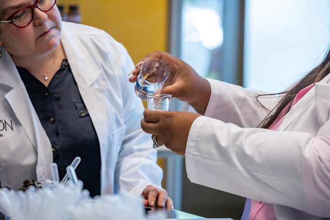 Miami Perfume Making Experience: Express 45 Minutes - What people praise most: personal attention that makes it stick