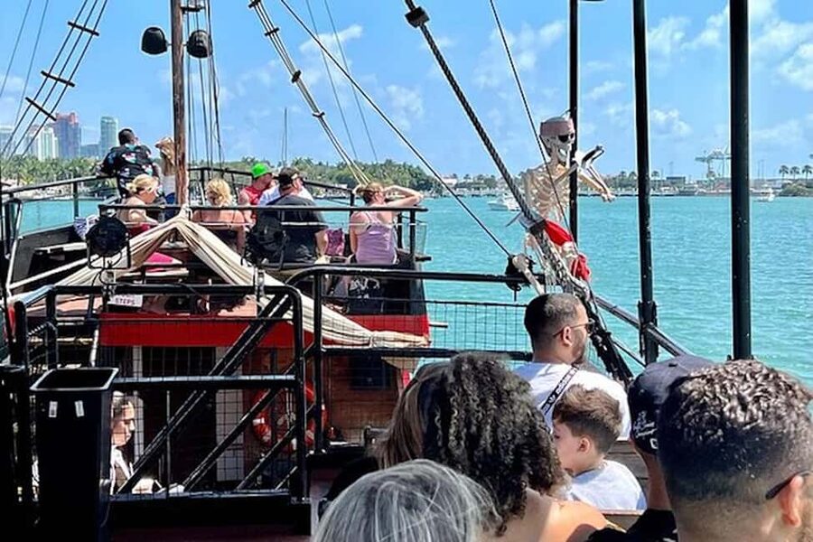 Miami Pirate Boat Cruise: Skyline & Millionaire Homes - Your Route: From Biscayne Boulevard or the Port to the Big Photo Stops