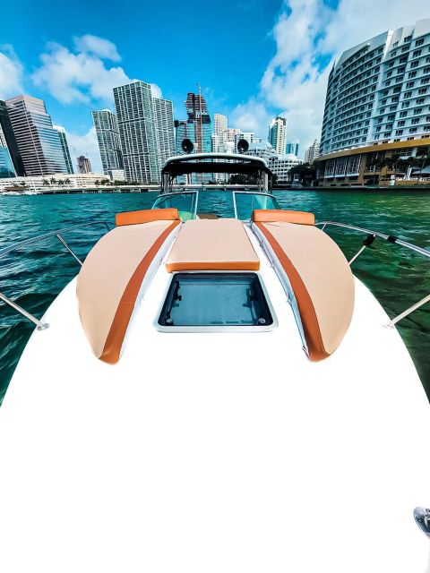 Miami: Private Boat Cruise & Guided Scenic Tour - Key points to know before you go