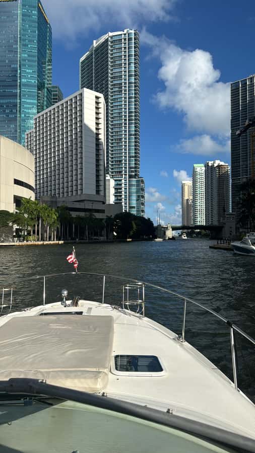 Miami: Private Boat Tour with Captain and Skyline Views - Timing and meeting point: Regal Marine and the “be early” rule
