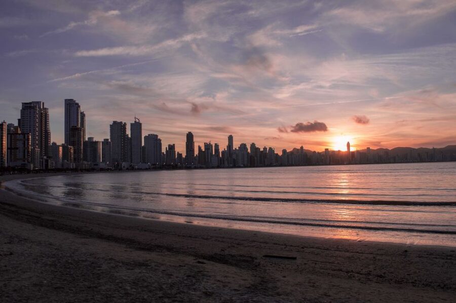 Miami: Private Customized Walking Tour with a Local Host - Picking Your Meeting Point: Hotel or a Central Landmark