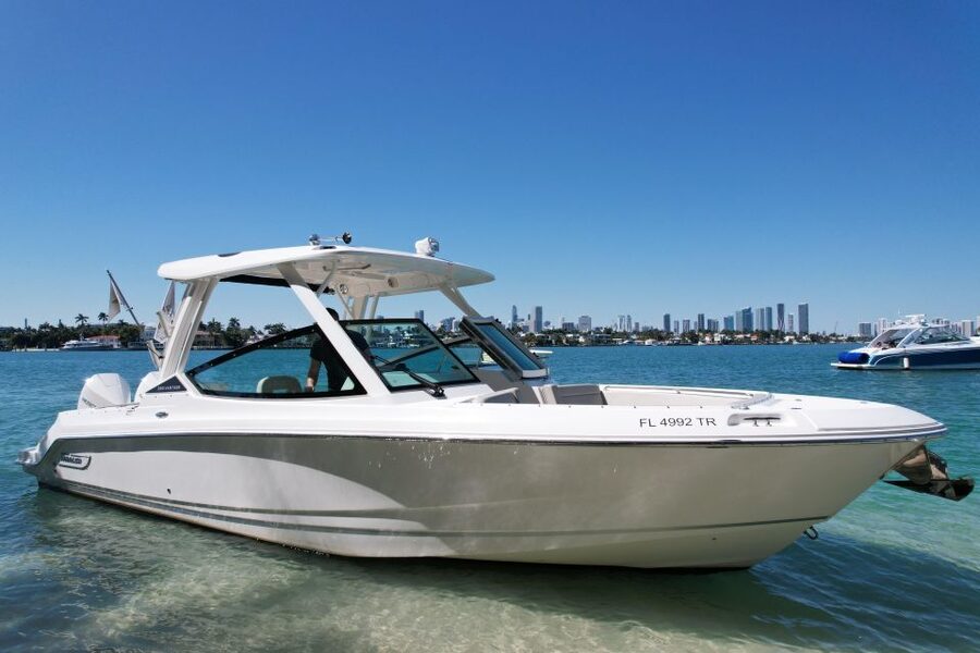 Miami: Private Star island, Miami Skyline & Miami River Tour - From Private Marina to Miami River Views: How the Tour Starts