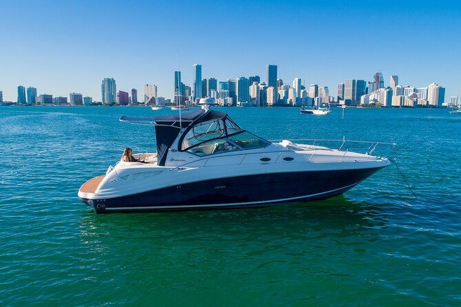 Miami Private Yacht Rental 2 to 4 hours for 12 people - Getting the most out of the route choices (sightseeing vs island time)
