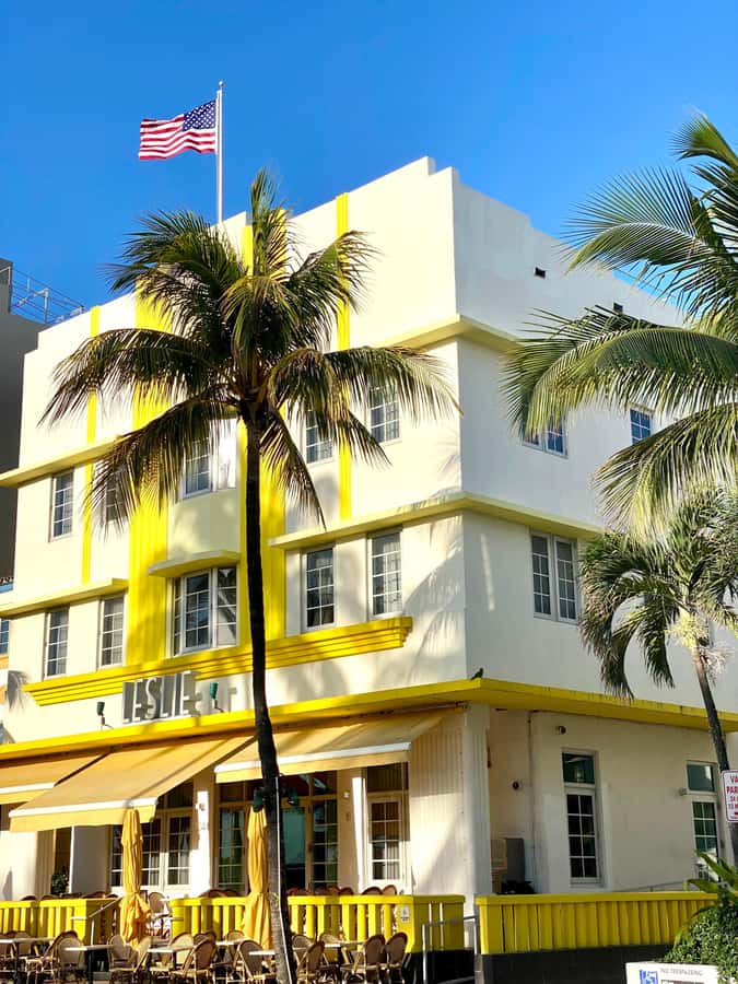 Miami's 3 iconic neighborhoods in 3.5h - in French - Price and logistics: is $98 the right move?